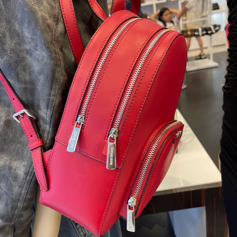MICHAEL KORS Jaycee Md Zip Pocket Pebbled Leather Backpack
Dark Raspberry 
NWT - Picture 4 of 16